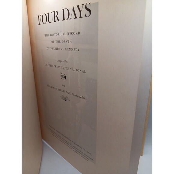 COLLECTIBLE HISTORICAL BOOK FOUR DAYS DEATH OF PRESIDENT KENNEDY JFK - Picture 5 of 8